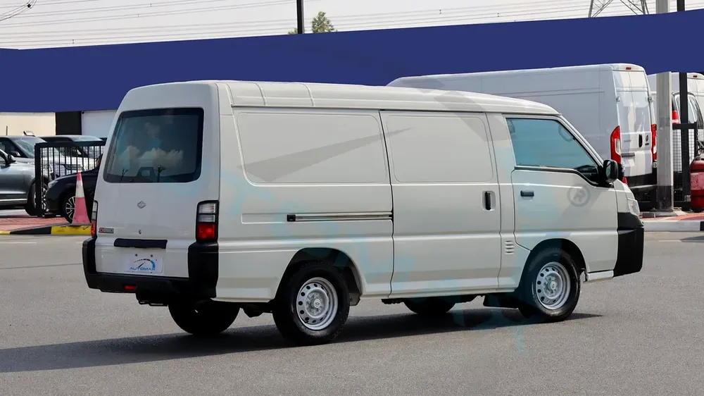 2025 CMC D260 Panel Van 2.4L RWD GCC 0Km With 3 Years Or 100,000 Km Warranty - Image 7