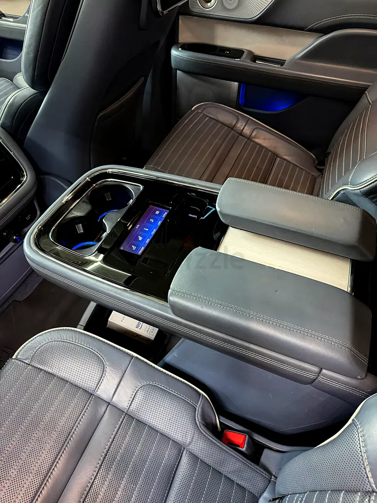 Lincoln navigator - Image 8