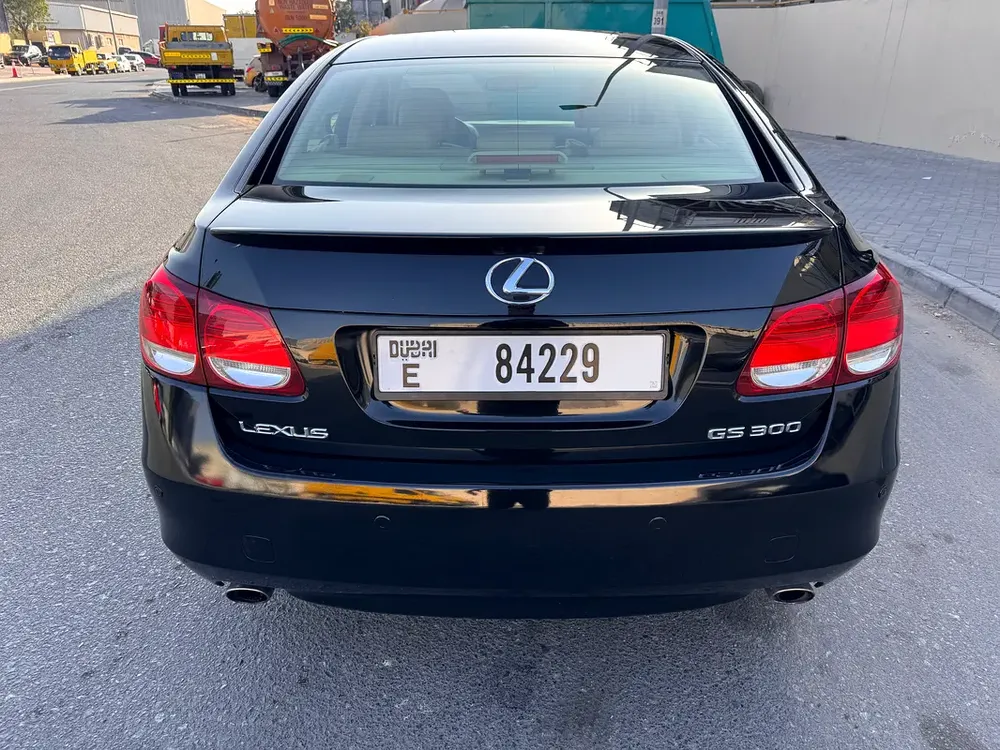 Lexus GS 350 Platinum 2008 GCC Specs - Pristine Condition - Image 4