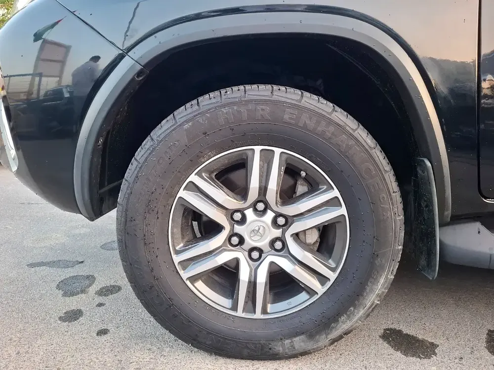 Toyota Fortuner EXR 2.7L 2020 Black Petrol (Export Only) - Image 16