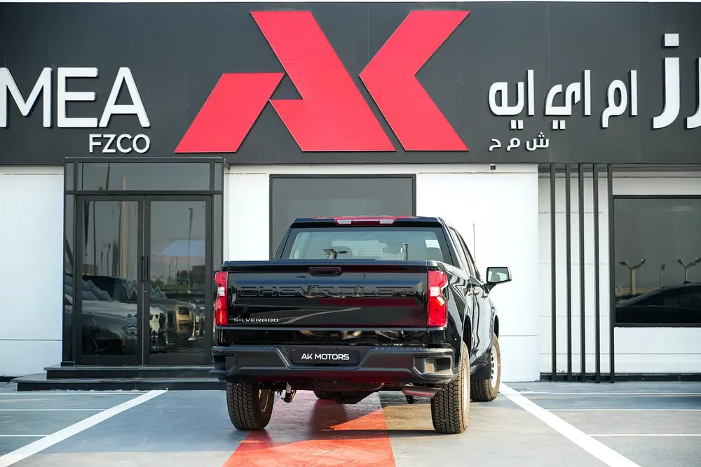 2025 Chevrolet Silverado 4X4 GCC Specs - Brand New - Image 4