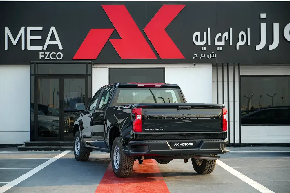 2025 Chevrolet Silverado 4X4 GCC Specs - Brand New - Image 6