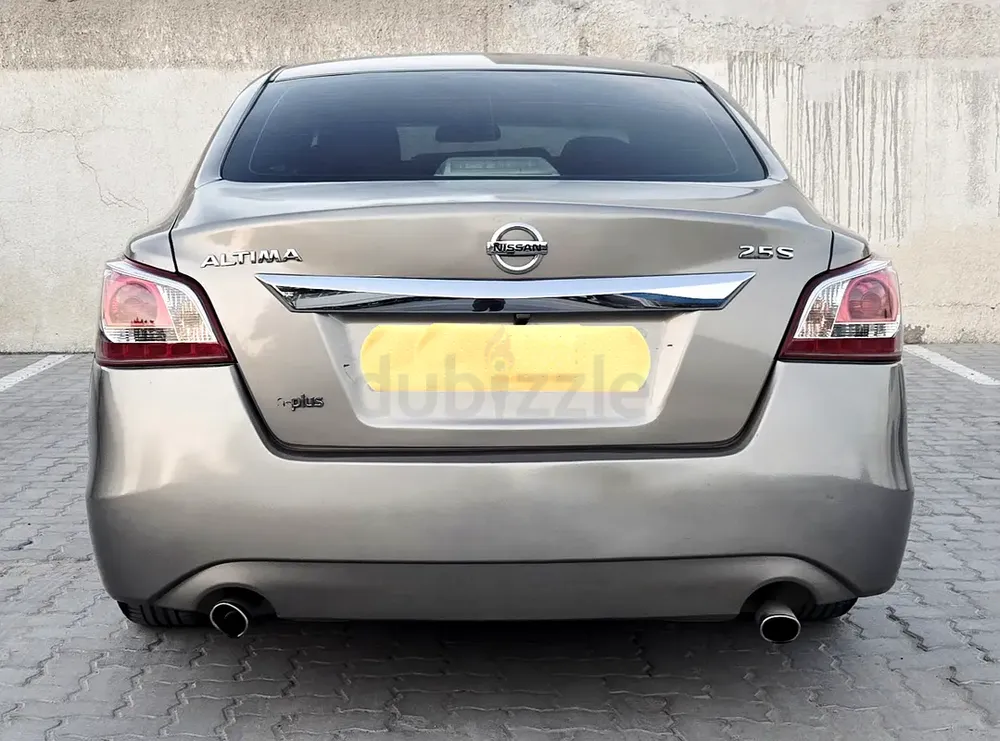 NISSAN ALTIMA Model 2013 GCC SPECS SERVICE HISTORY AL HABTOOR VERY CLEAN GOOD CONDITION - Image 7