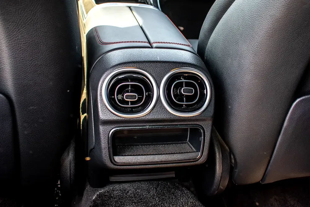 2023 - C43 STATION AMG - IMMACULATE CONDITION - ONLY 4,000 KM DONE - Image 19