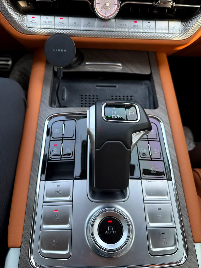 2024 Tank 500 V6 | Full Option | Luxury 7-Seater | Off-Road Beast - Image 11