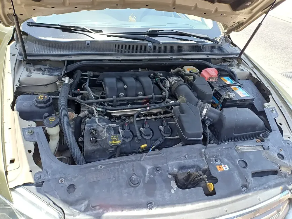 Ford Taurus SEL 2013 American Specs - Well Maintained - Image 10