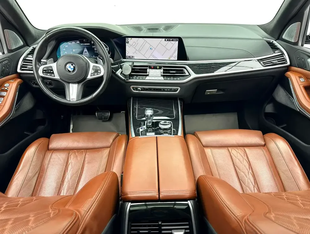 2022 BMW X7 M50i M-Sport, 05/2026 BMW Warranty + Service Contract, BMW Full Service History, GCC - Image 10