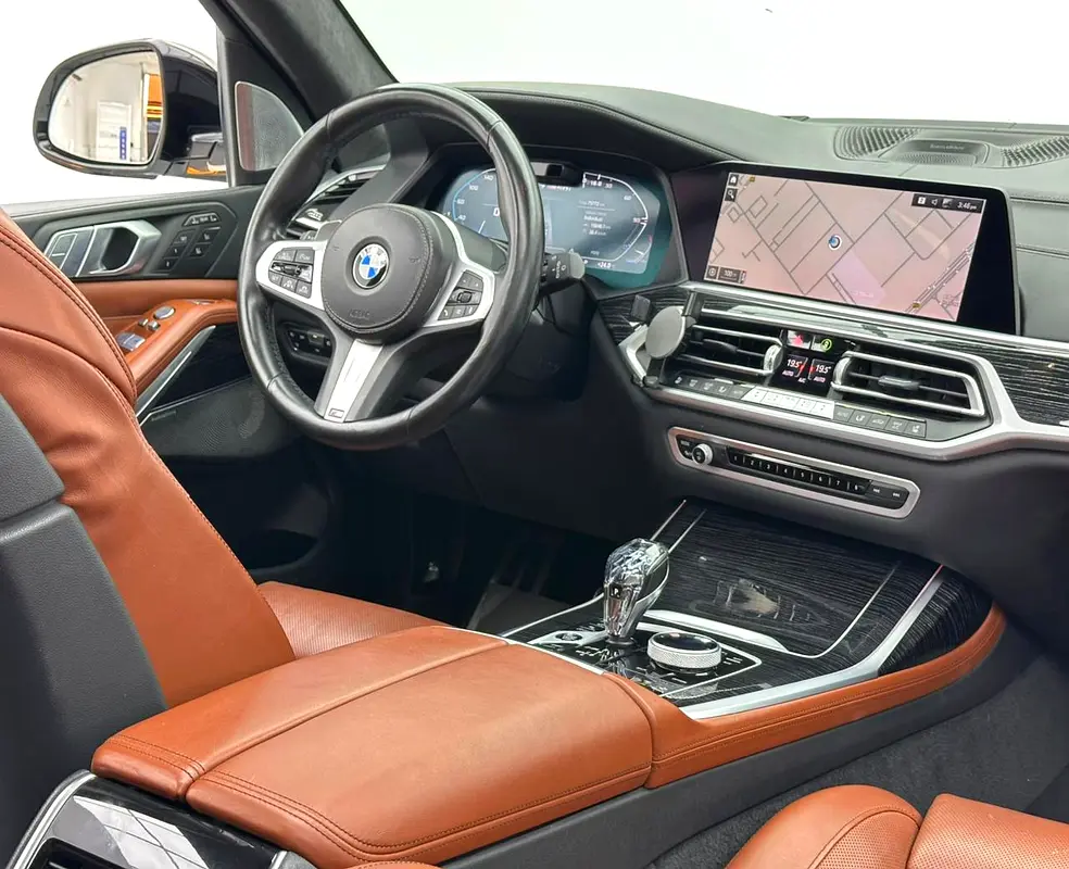 2022 BMW X7 M50i M-Sport, 05/2026 BMW Warranty + Service Contract, BMW Full Service History, GCC - Image 11