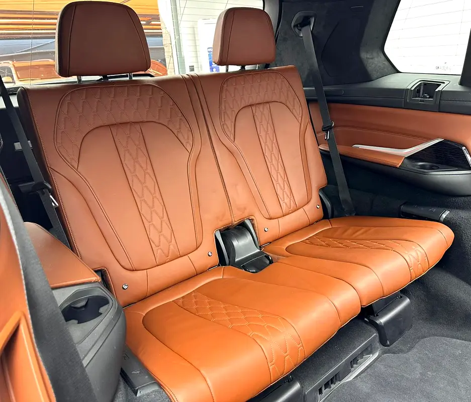 2022 BMW X7 M50i M-Sport, 05/2026 BMW Warranty + Service Contract, BMW Full Service History, GCC - Image 17