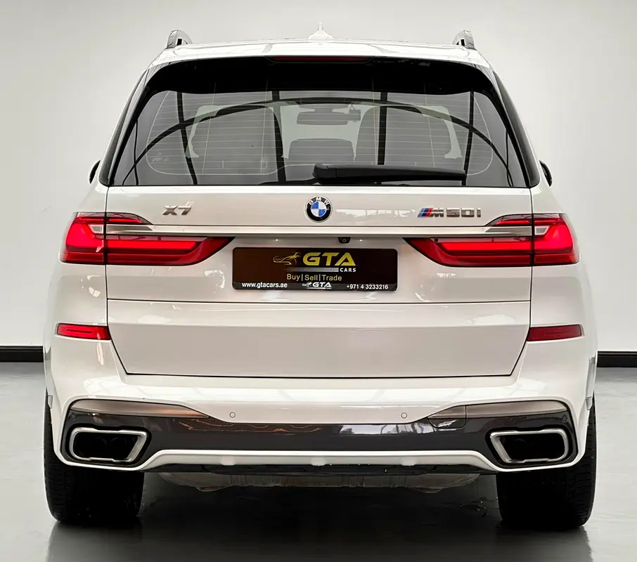 2022 BMW X7 M50i M-Sport, 05/2026 BMW Warranty + Service Contract, BMW Full Service History, GCC - Image 5