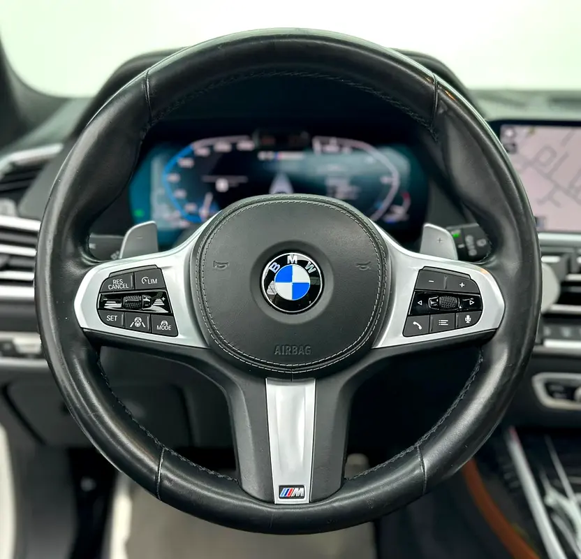 2022 BMW X7 M50i M-Sport, 05/2026 BMW Warranty + Service Contract, BMW Full Service History, GCC - Image 7