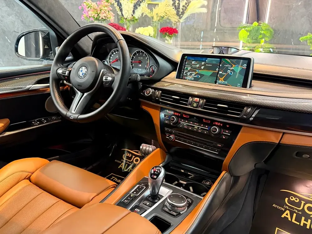 BEST BMW X6M V8 // RADAR // NIGHT VISION // STAR ROOF TOP RANGE // ACCIDENT FREE // GCC // LOW MILES - Image 14