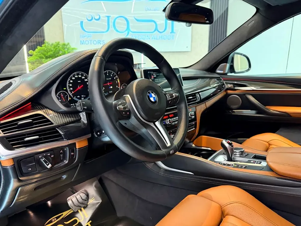 BEST BMW X6M V8 // RADAR // NIGHT VISION // STAR ROOF TOP RANGE // ACCIDENT FREE // GCC // LOW MILES - Image 20