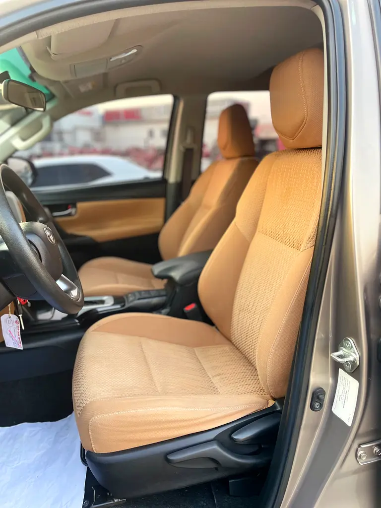 TOYOTA FORTUNER 2022 EXR 2.7 V4 GCC SPECS - Image 10