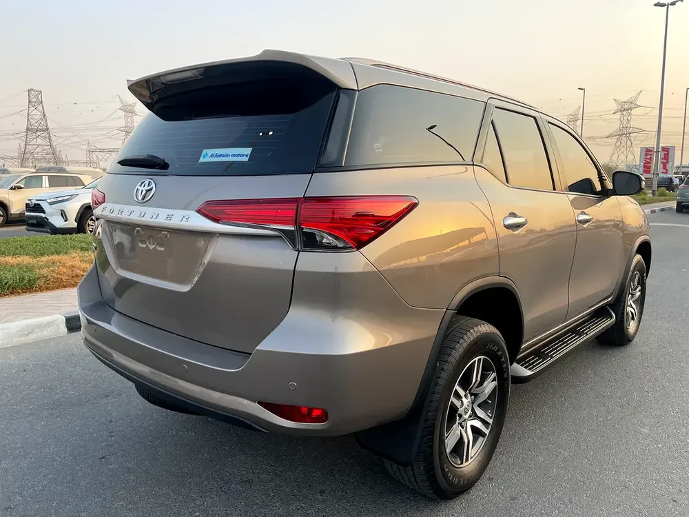 TOYOTA FORTUNER 2022 EXR 2.7 V4 GCC SPECS - Image 6