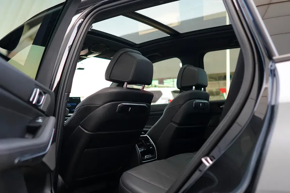 BMW X5 Clean title 2024 - Image 17
