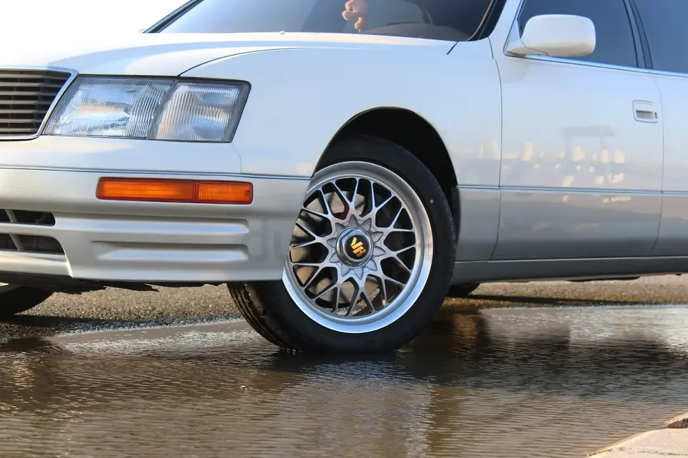 First lexus ever made - Image 9