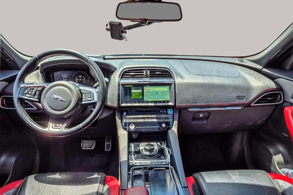 AED 1012/month | 2017 Jaguar F-Pace  | GCC Specs | Ref#454647 - Image 9