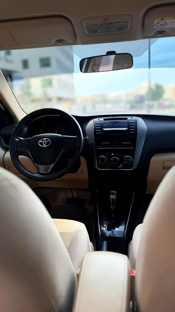 GCC Specs Toyota Yaris E 2021 - Excellent Condition - Image 10