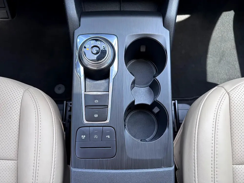 Ford Escape 1.5 ECO BOOST Trend Plus 2021 Model GCC Specs With Full Service History And Warranty - Image 15