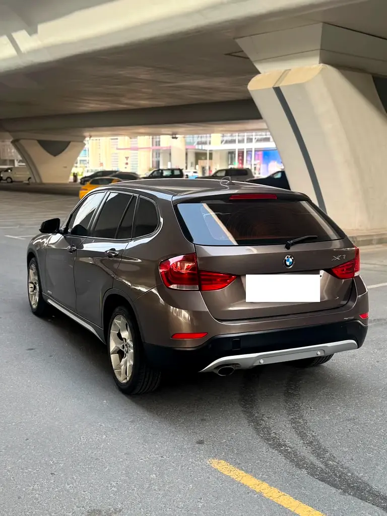 Low mileage 2014 BMW X1 2.0L 4 Cylinder - Image 10
