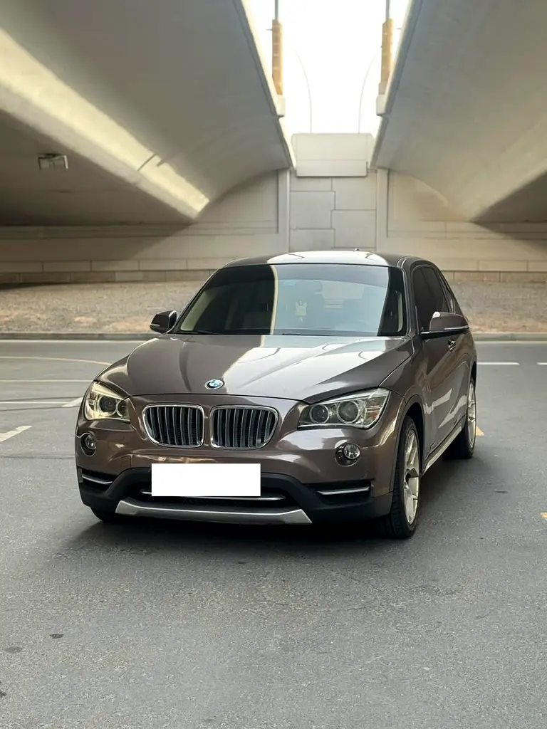 Low mileage 2014 BMW X1 2.0L 4 Cylinder - Image 13