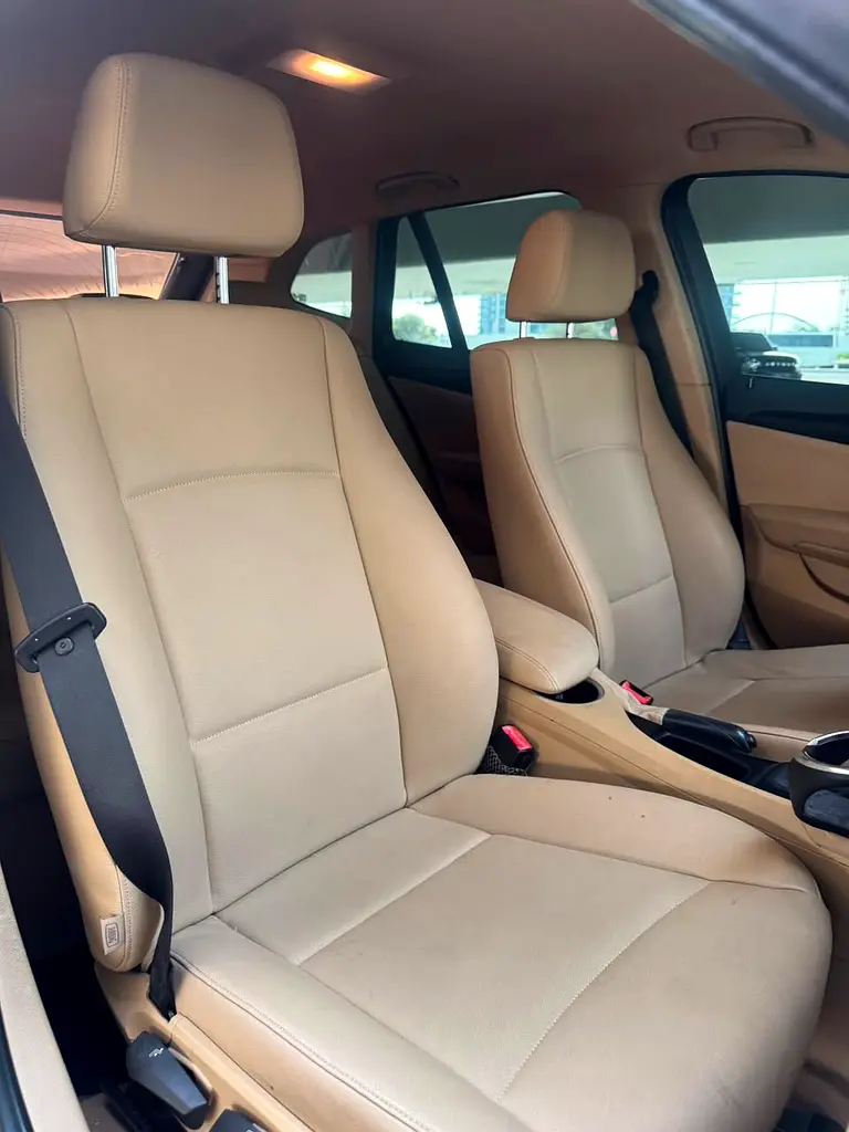 Low mileage 2014 BMW X1 2.0L 4 Cylinder - Image 5