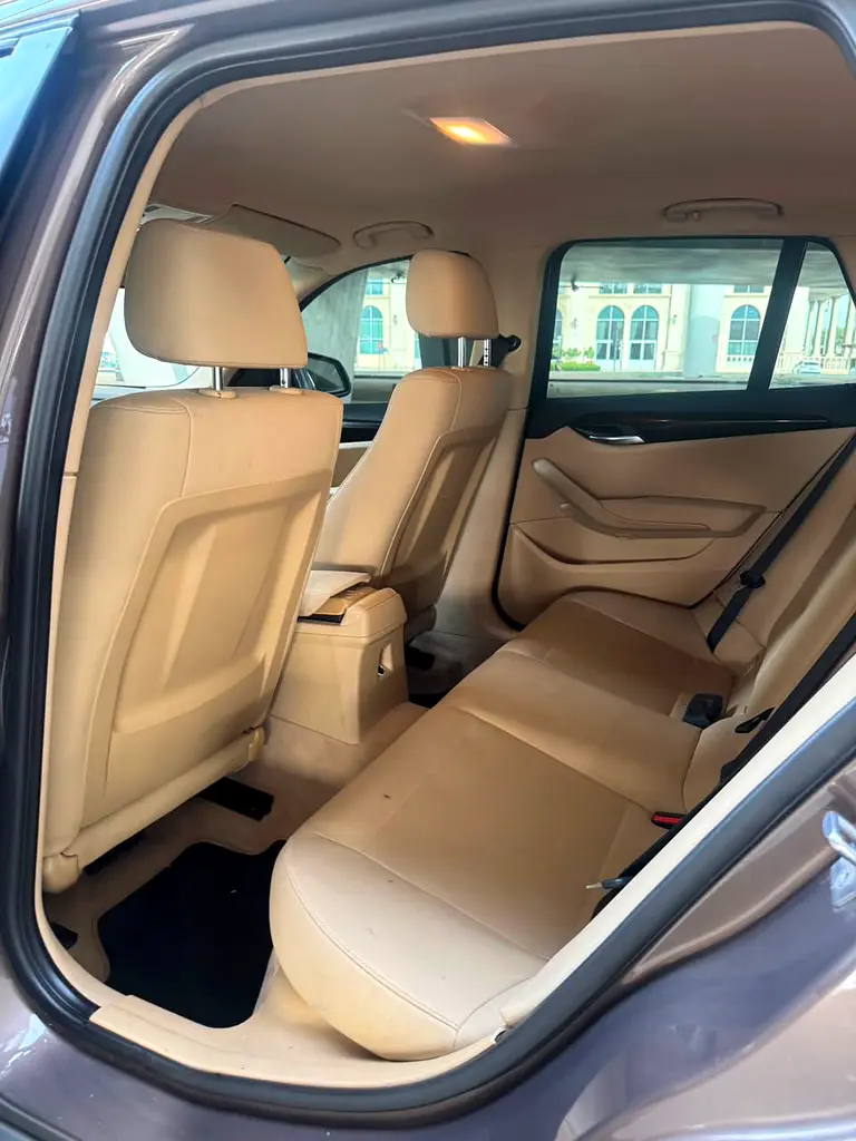 Low mileage 2014 BMW X1 2.0L 4 Cylinder - Image 7