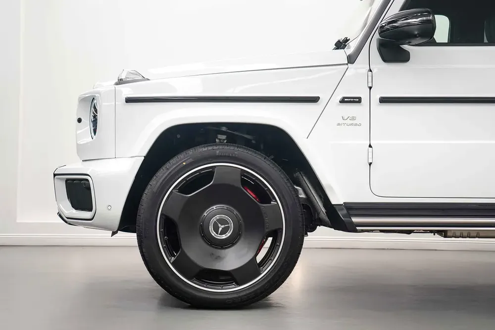 2026 MERCEDES G63 AMG / BURMESTER / BLACK RIMS / CARBON FIBRE / DEALER WARRANTY AND SERVICE CONTRACT - Image 6