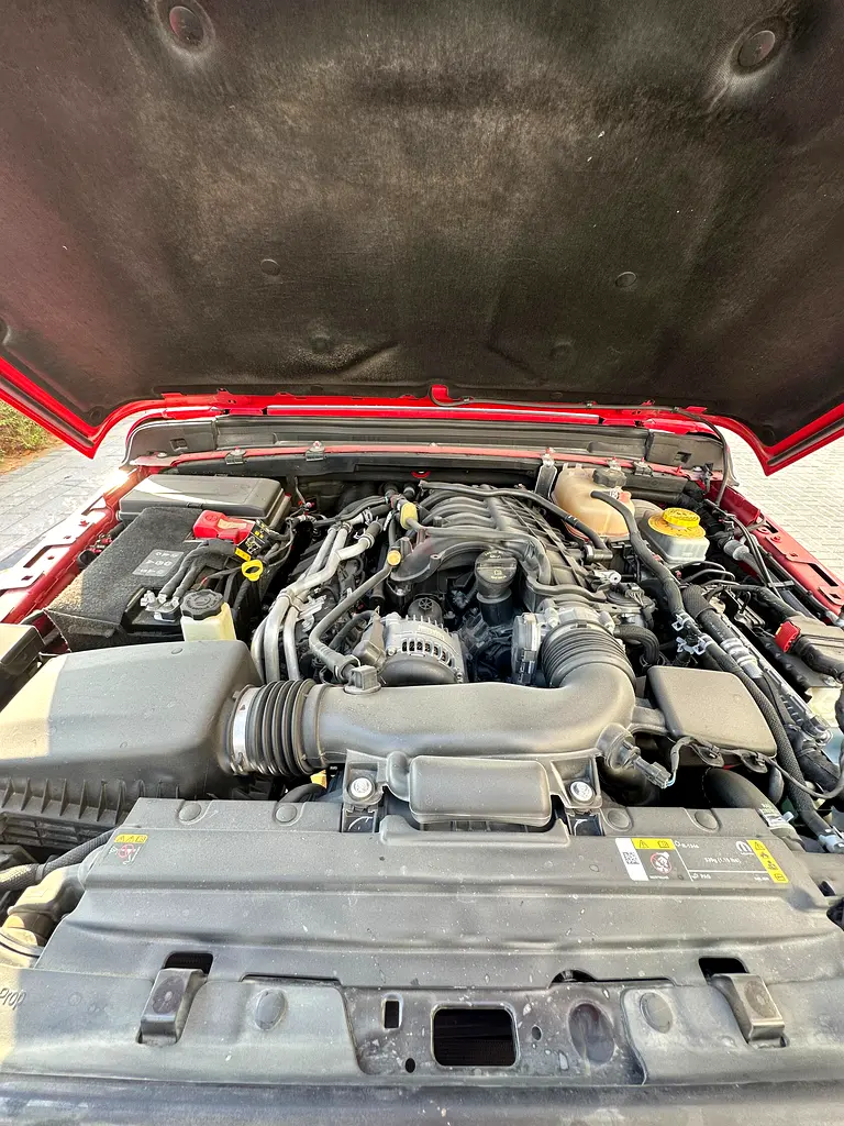 Jeep Wrangler Unlimited - Sahara with Agency Warranty - Image 4