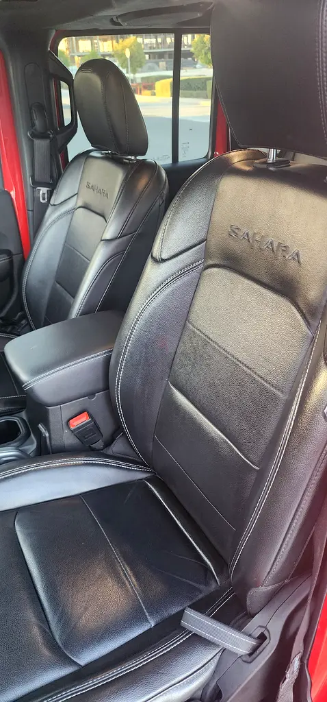 Jeep Wrangler Unlimited - Sahara with Agency Warranty - Image 8