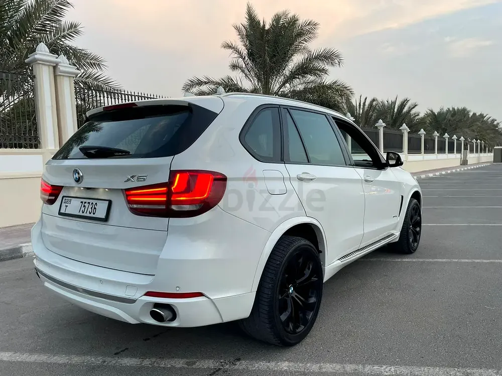 ** BMW X5 6 CYLINDER 306HP GCC ** - Image 8