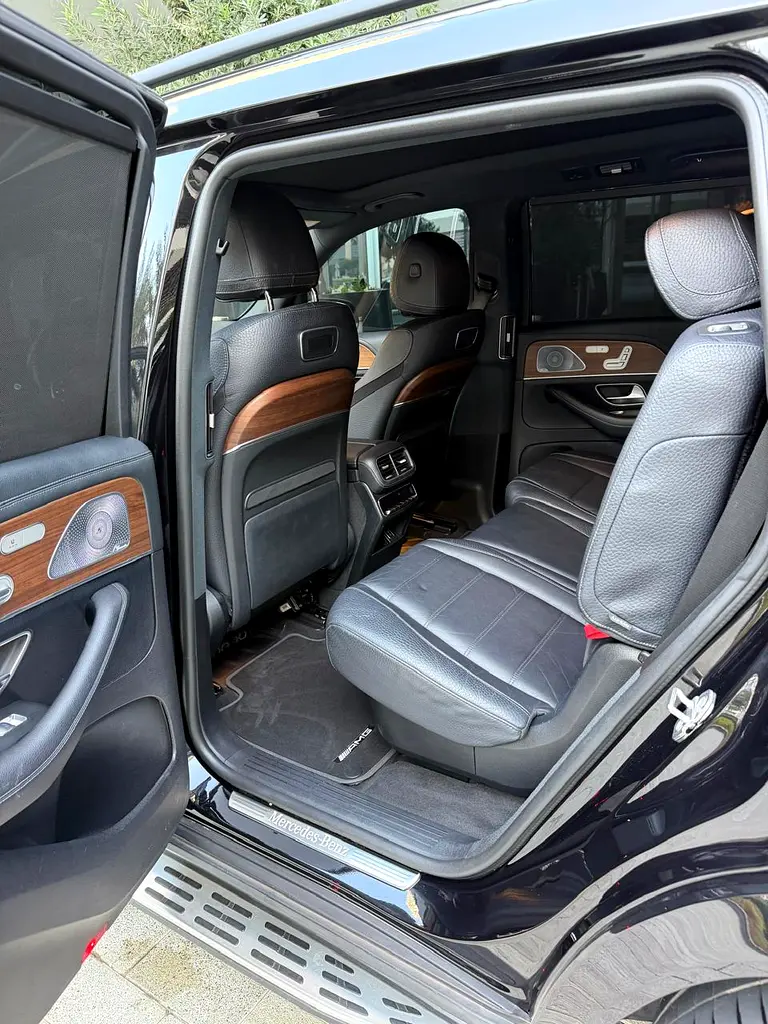 Mercedes-Benz GLS 450 4MATIC 2020 GCC Specs - Pristine Condition - Image 5