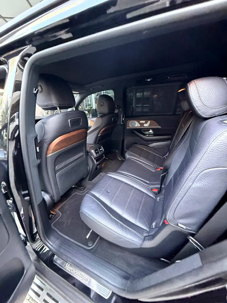 Mercedes-Benz GLS 450 4MATIC 2020 GCC Specs - Pristine Condition - Image 6