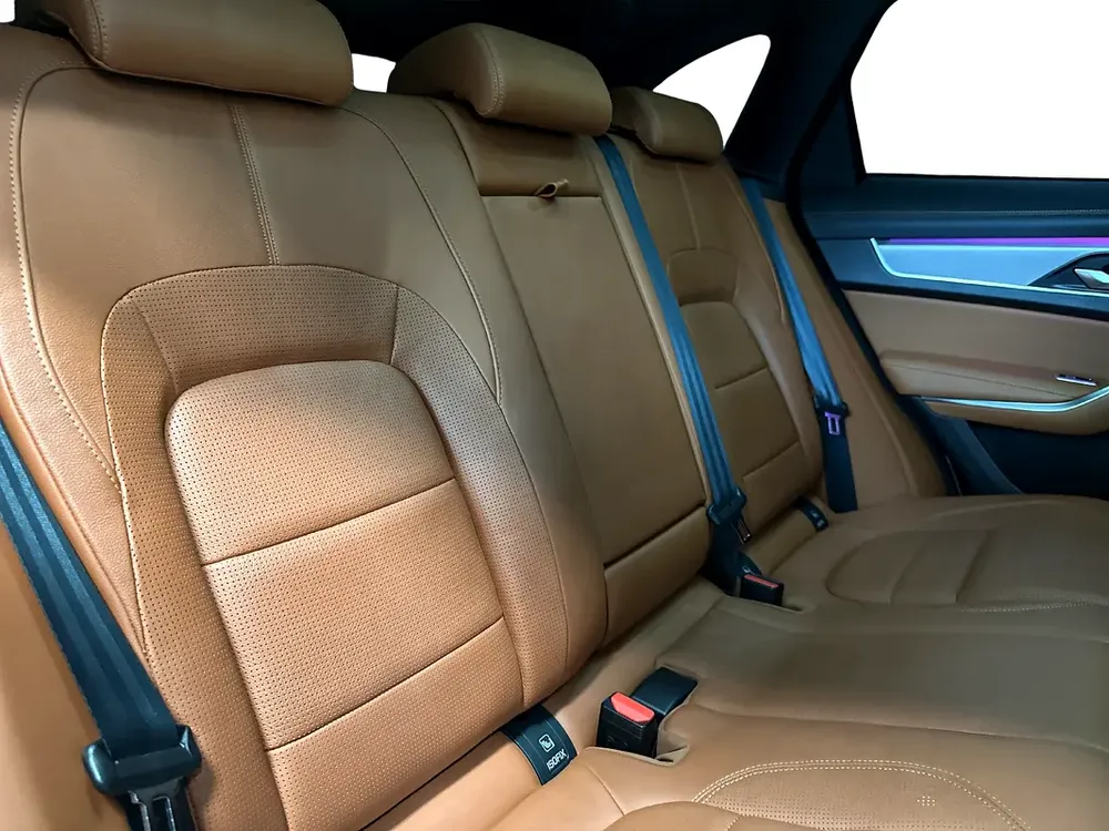1,839/pm | R Dynamic SE Black Edition | Agency Warranty Until 2027 - Image 9