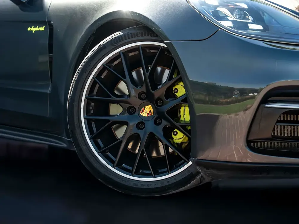 0% DOWN PAYMENT | 🚀 JUNE EDITION | 4 E-HYBRID SPORT DESIGN | FULL AGENCY SERVICE HISTORY - Image 7