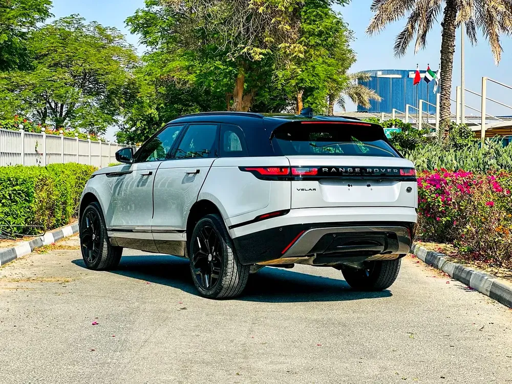 Very clean Land Rover Velar R-Dynamic - Image 6