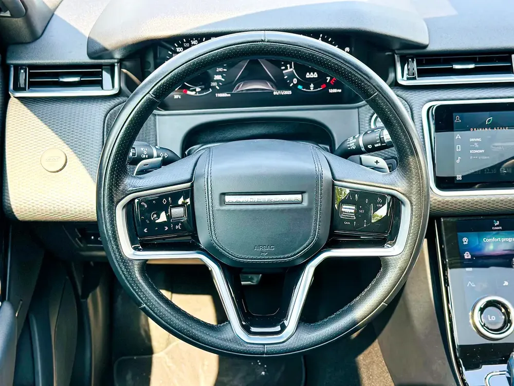 Very clean Land Rover Velar R-Dynamic - Image 9