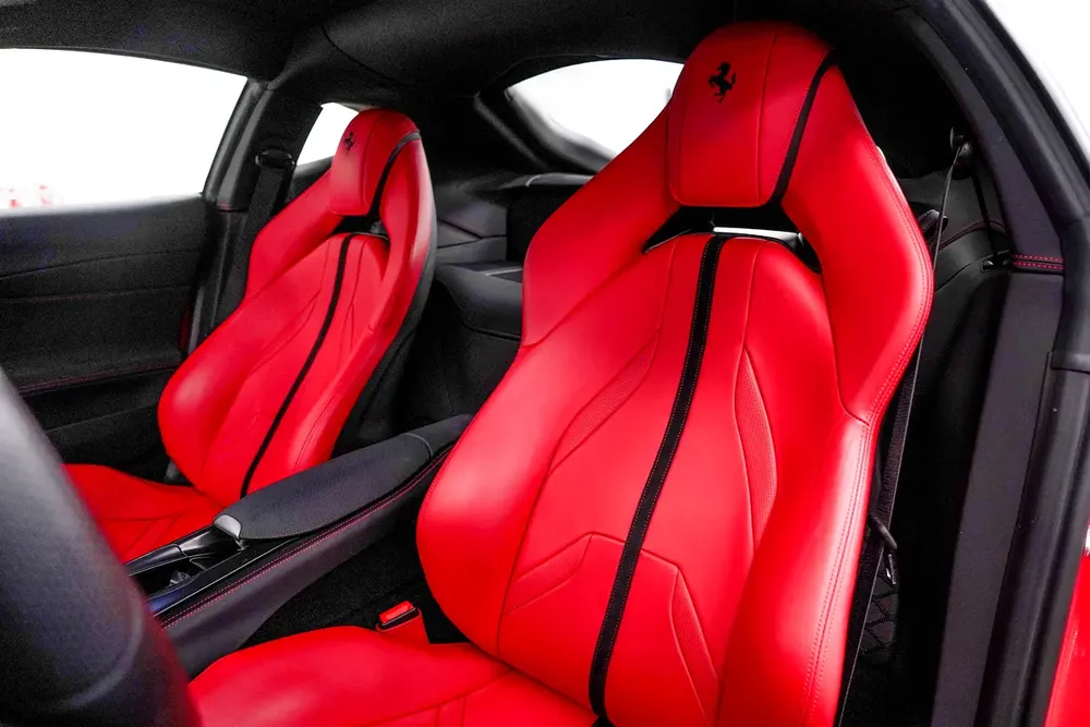 2018 FERRARI 812 SUPERFAST / LOW MILEAGE / V12 / CARBON FIBRE / JBL - Image 12