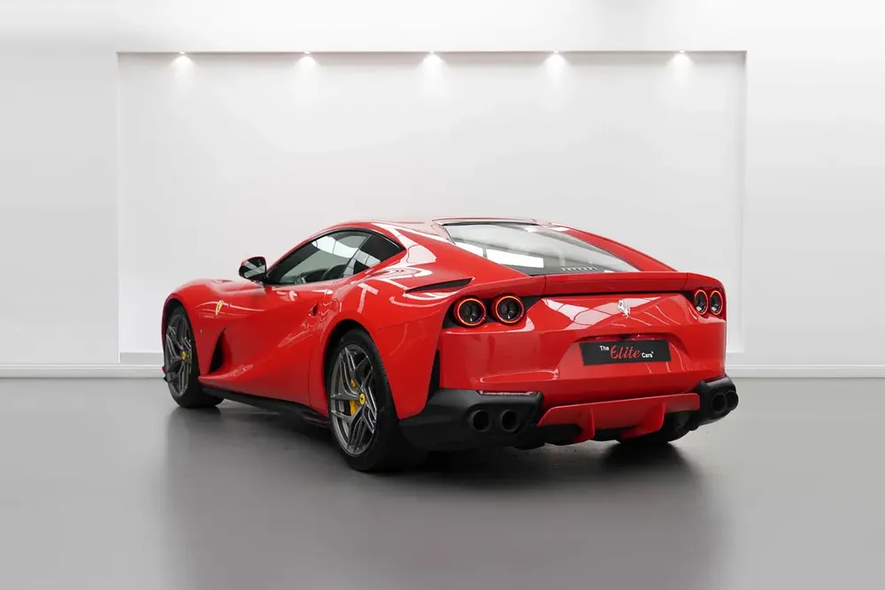 2018 FERRARI 812 SUPERFAST / LOW MILEAGE / V12 / CARBON FIBRE / JBL - Image 4