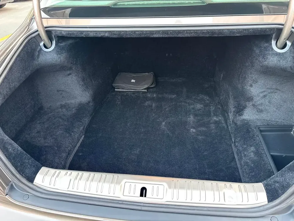 Rolls-Royce Ghost Series II Very Low Mileage 2016 GCC Specs - Image 14