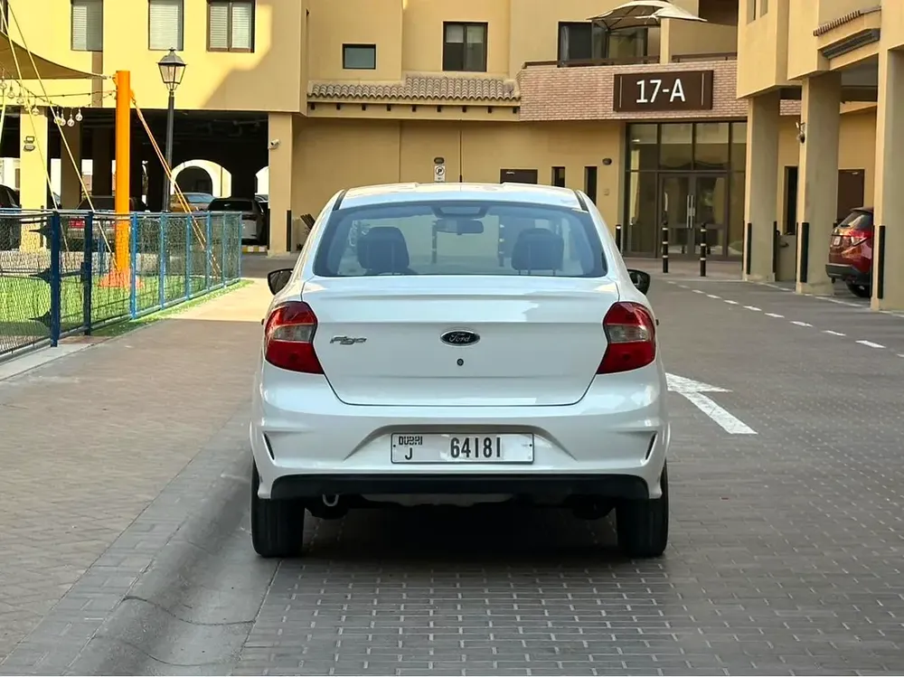 Perfect , not negotiable - Reliable  Fuel Efficient - Image 4