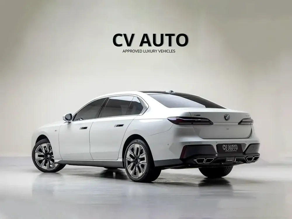 2023 | BMW | 760Li | xDrive | GCC Spec | With Warranty and Service Contract - Image 4
