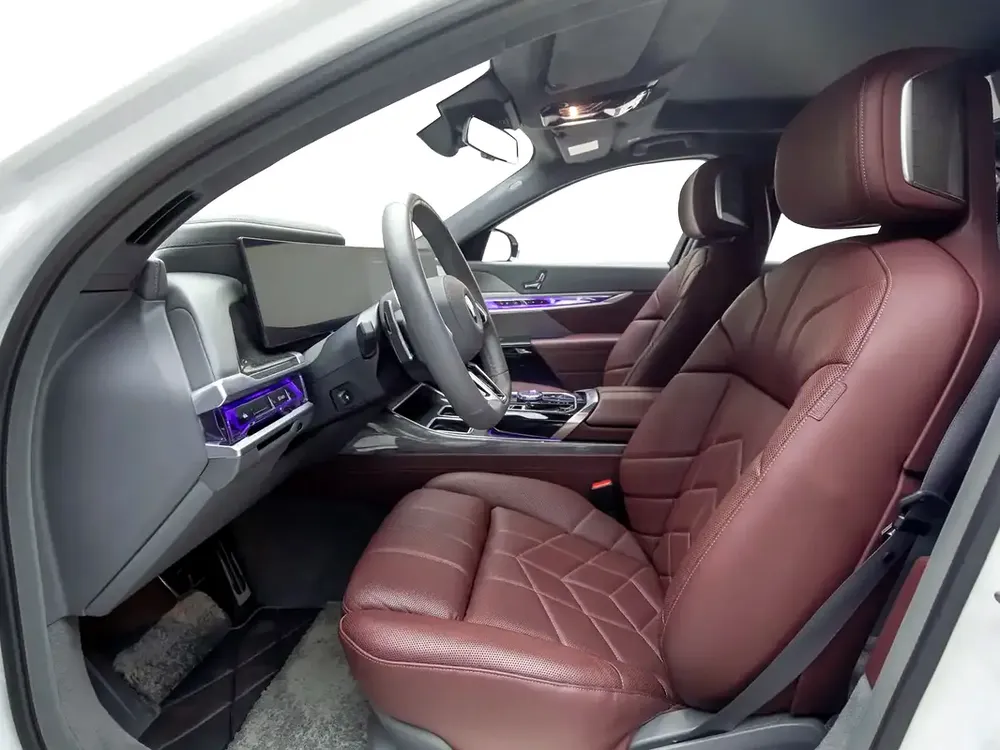 2023 | BMW | 760Li | xDrive | GCC Spec | With Warranty and Service Contract - Image 9