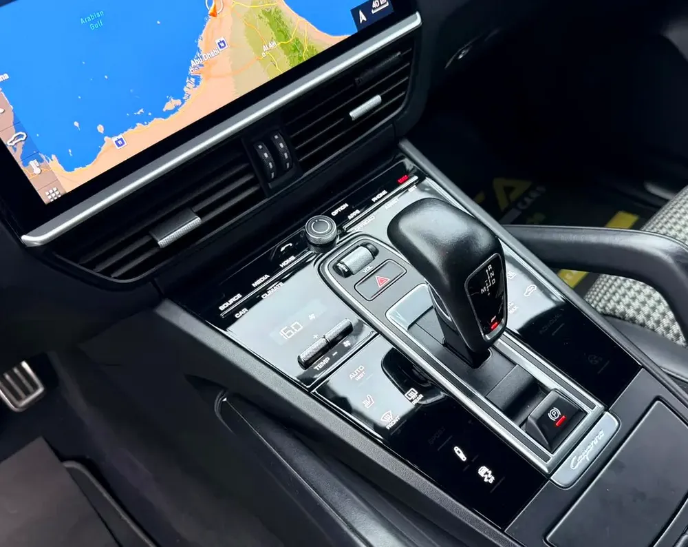 2020 Porsche Cayenne Coupe Turbo, 2026 Porsche Warranty, Full Porsche Service History, GCC - Image 16