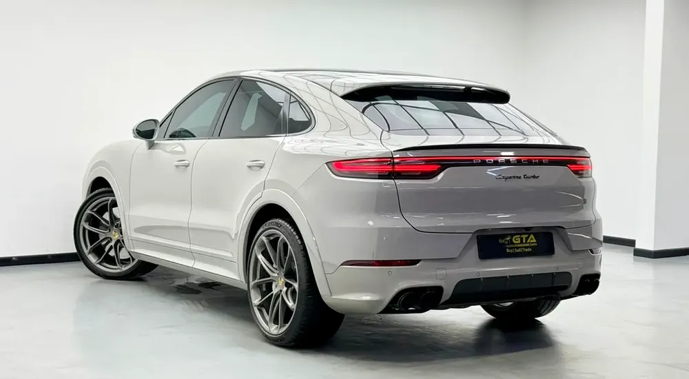 2020 Porsche Cayenne Coupe Turbo, 2026 Porsche Warranty, Full Porsche Service History, GCC - Image 6