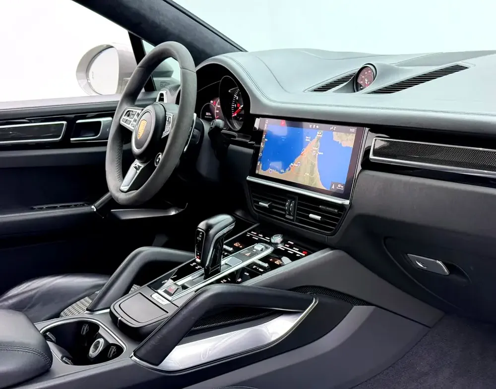 2020 Porsche Cayenne Coupe Turbo, 2026 Porsche Warranty, Full Porsche Service History, GCC - Image 7