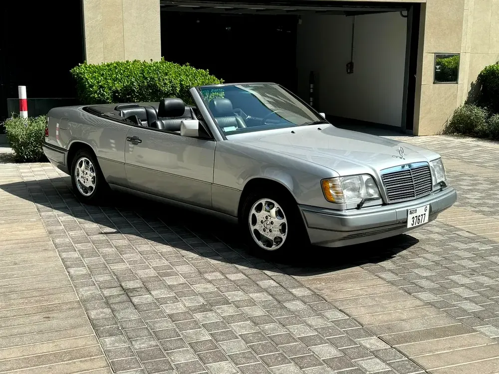1995 Mercedes-Benz E-Class E 320 Convertible - Mint Condition - Image 14