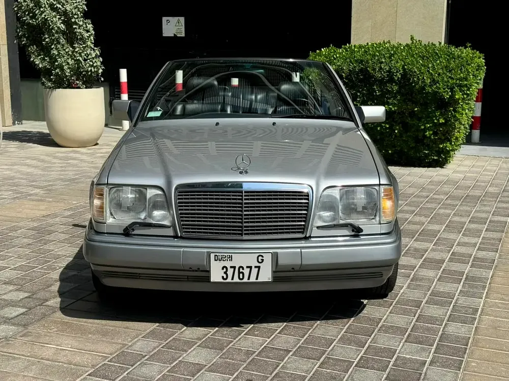 1995 Mercedes-Benz E-Class E 320 Convertible - Mint Condition - Image 6