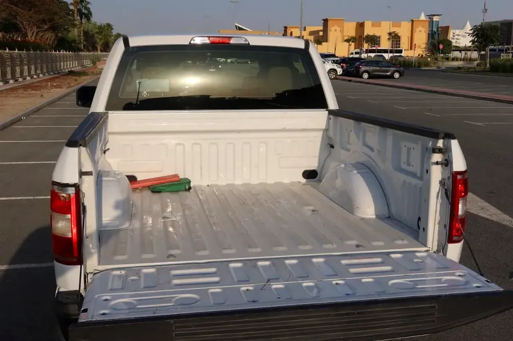 2020 Ford F150 XL V8 GCC | 167K KM | Original Paint | Best Deal - Image 7